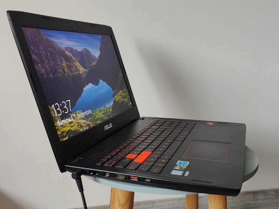 Laptop Asus Rog i5 16GB RAM GTX970 6G