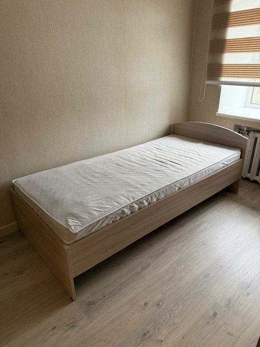 Продаю кровать в хорошем состоянии