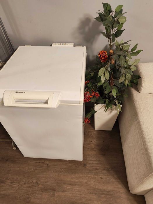 Фризерът работи в перфектно състояние