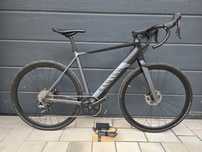 Bicicleta gravel electrică canyon mărimea L impecabilă
