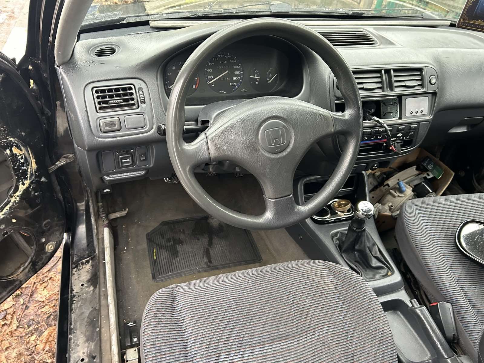 Honda civic VI 1.4 на части