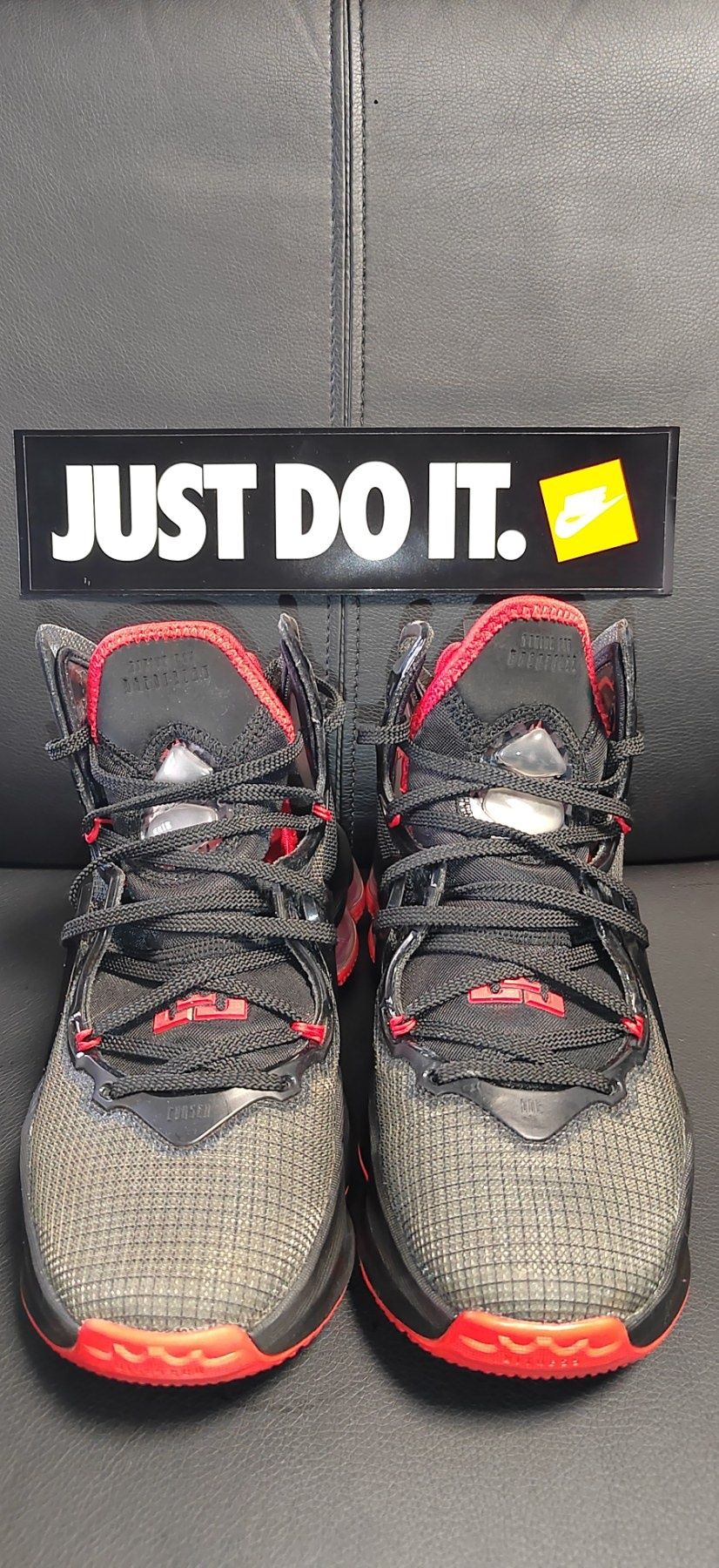 Nike Lebron XIX, номер 39