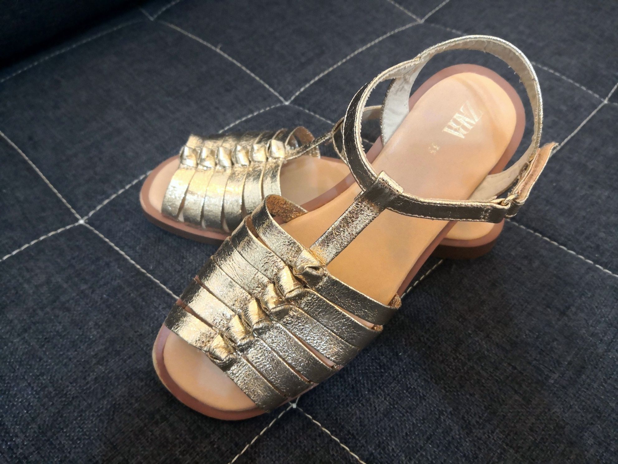 Sandale fetite/piele Zara/ mărimea 35