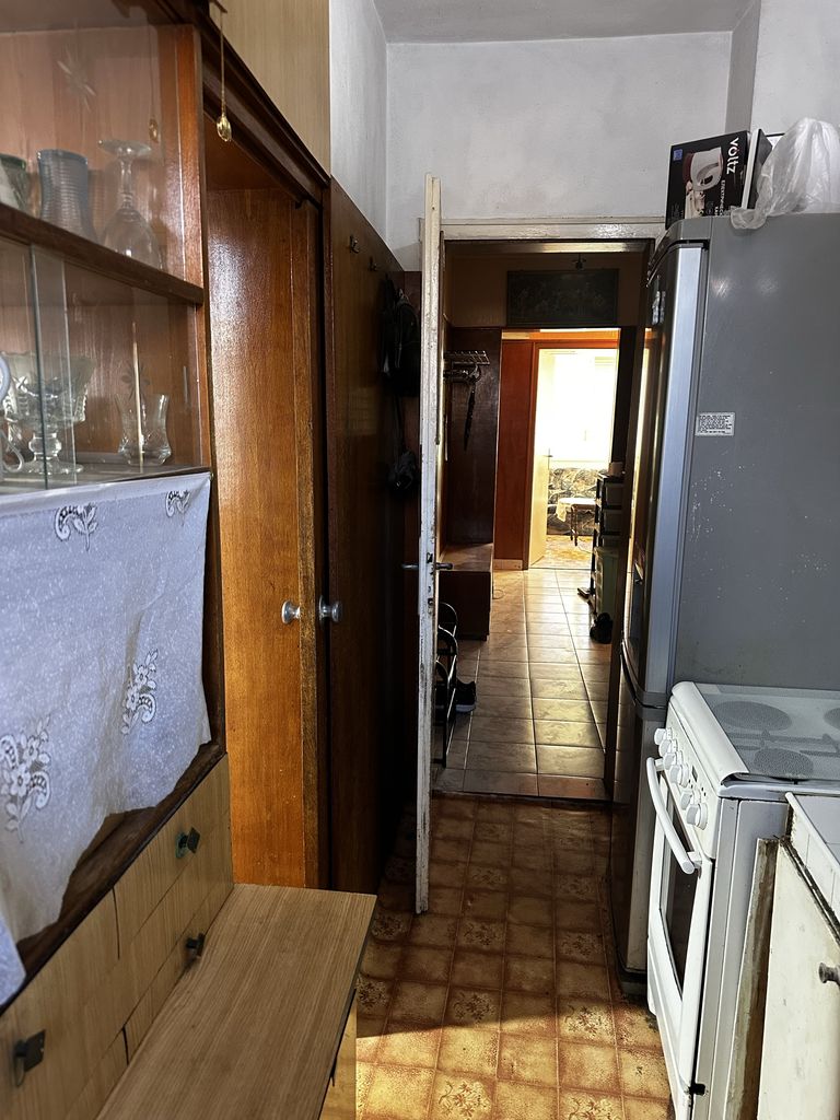Дава се под наем Етаж от къща в Пловдив, Кючук Париж - 110 кв.м за 510 € - Снимка #9