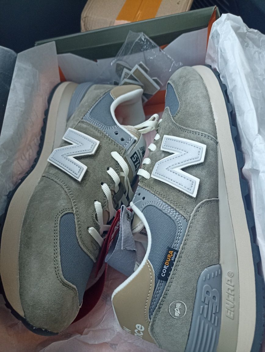 New balance 574 classic. Alpha industries.