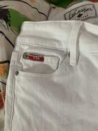 Blugi albi Lee Cooper