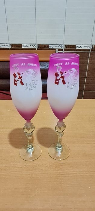 Продам фужеры для торжеств