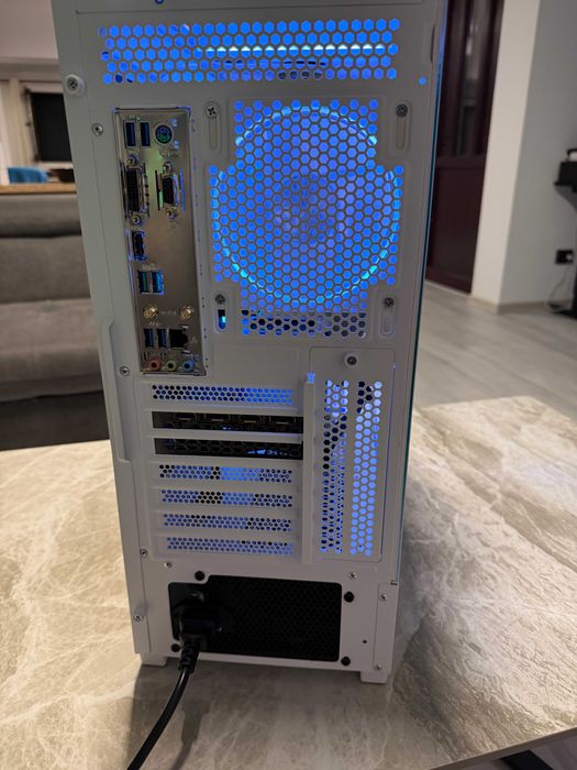 PC Gaming | Ryzen 5 5600X | RTX 3060 Ti | 16GB RAM | SSD 1TB + 256GB