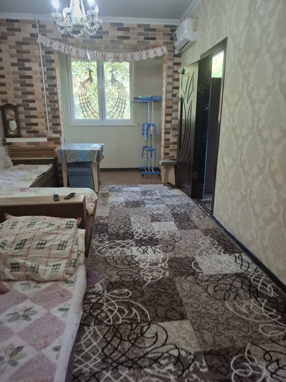Чиланзар 16 квартал, 3/2/4 с балконом 1.5х3 СрОчНо продается квартира