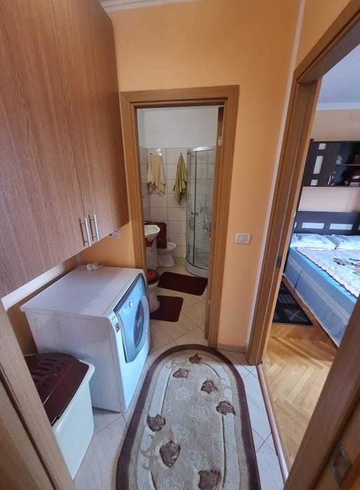 Vand Apartament 3 camere