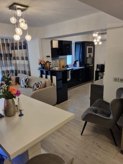 Vand apartament lux