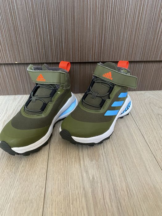 Adidas туристически обувки