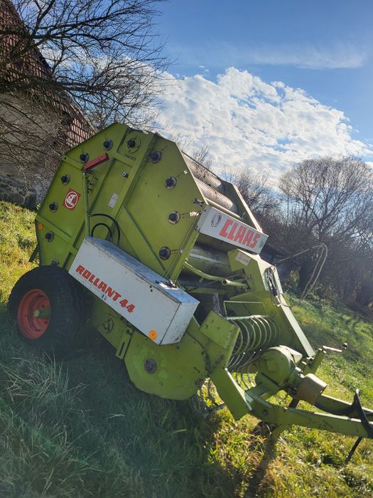 Vand presa Claas Rollant 44