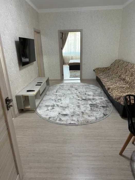 Сдается в аренду 2в3 комнатная квартира на метро БИЙ (Художников)