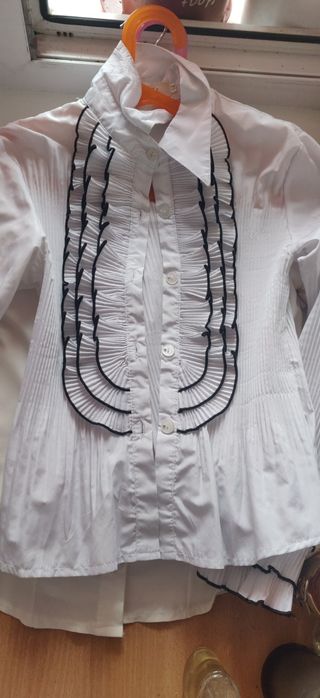 Продам школьные вещи недорого