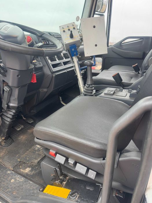 Basculanta Iveco Eurocarco 18E28