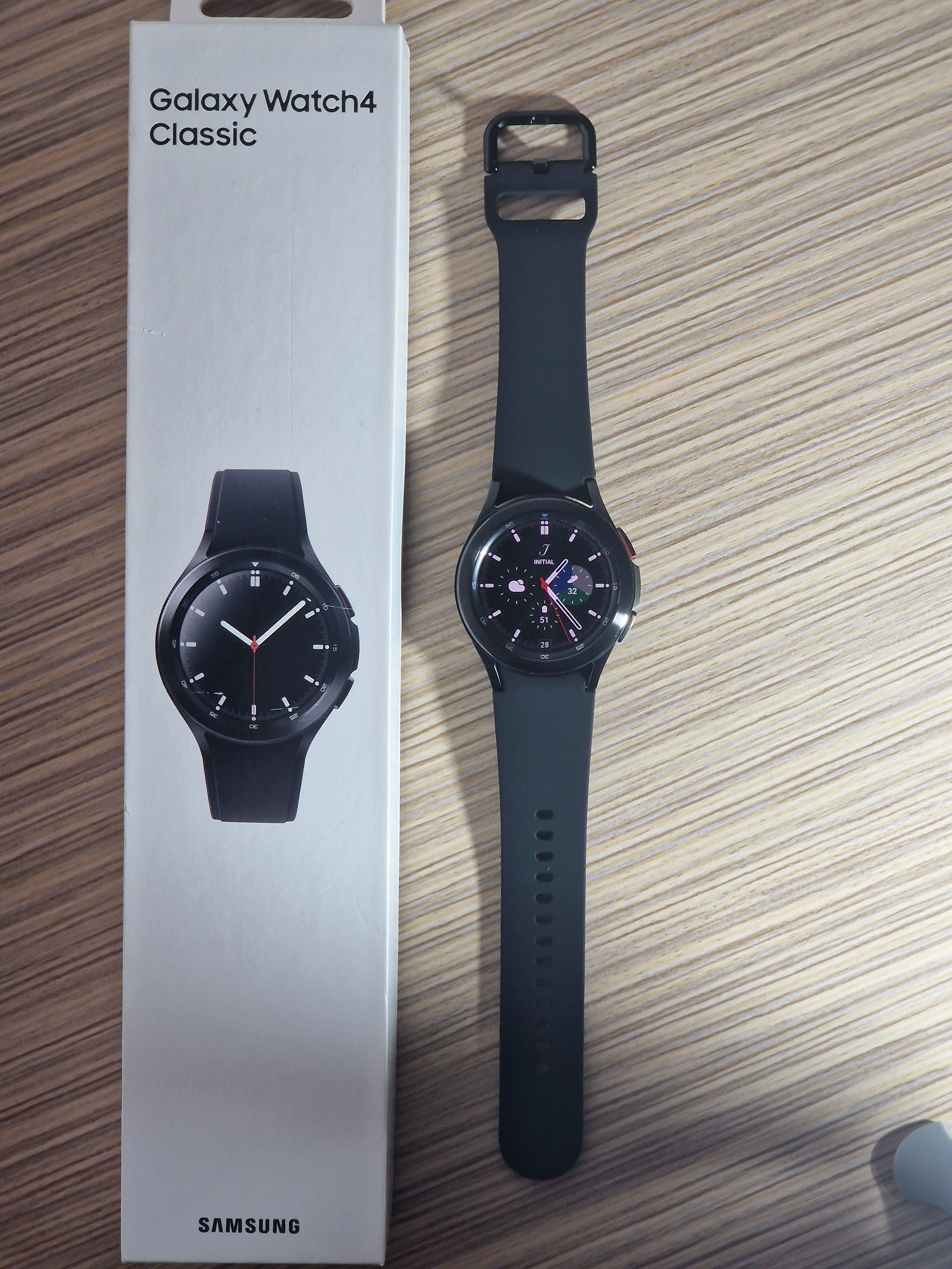 Galaxy Watch 4 Classic 42mm in stare impecabila