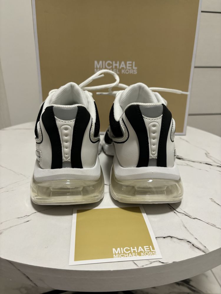 Michael Kors нови