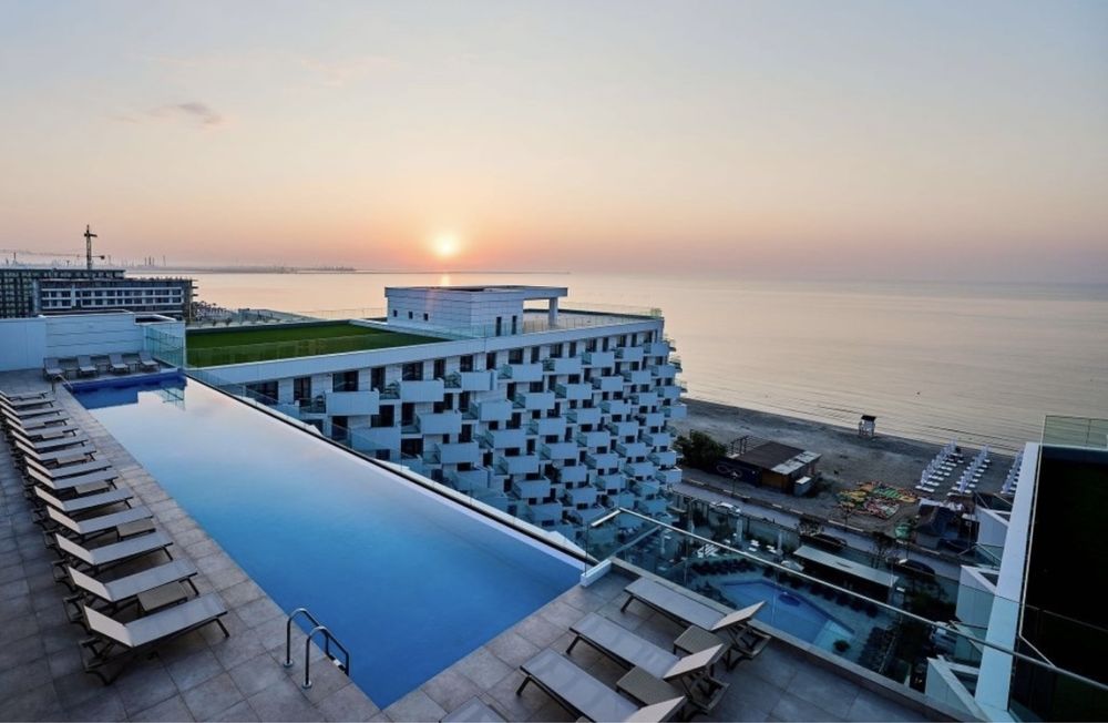 Inchiriez apartament alezzi infinity pool Mamaia navodari