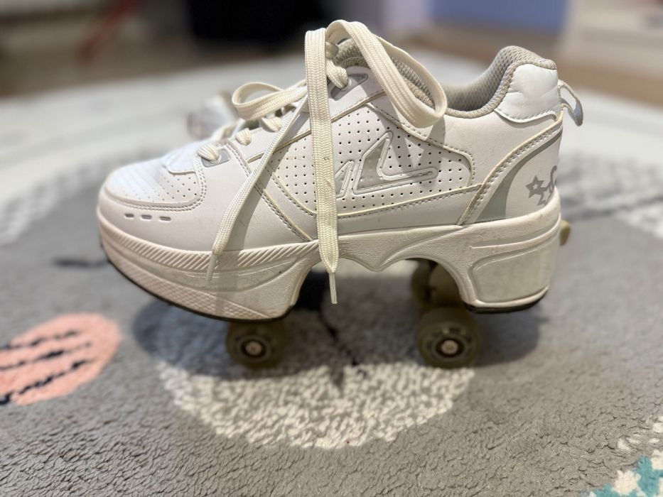 Обувки с прибиращи се колела