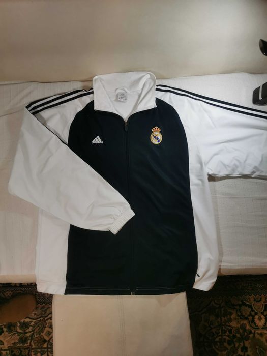 Адидас Спортен екип Real Madrid