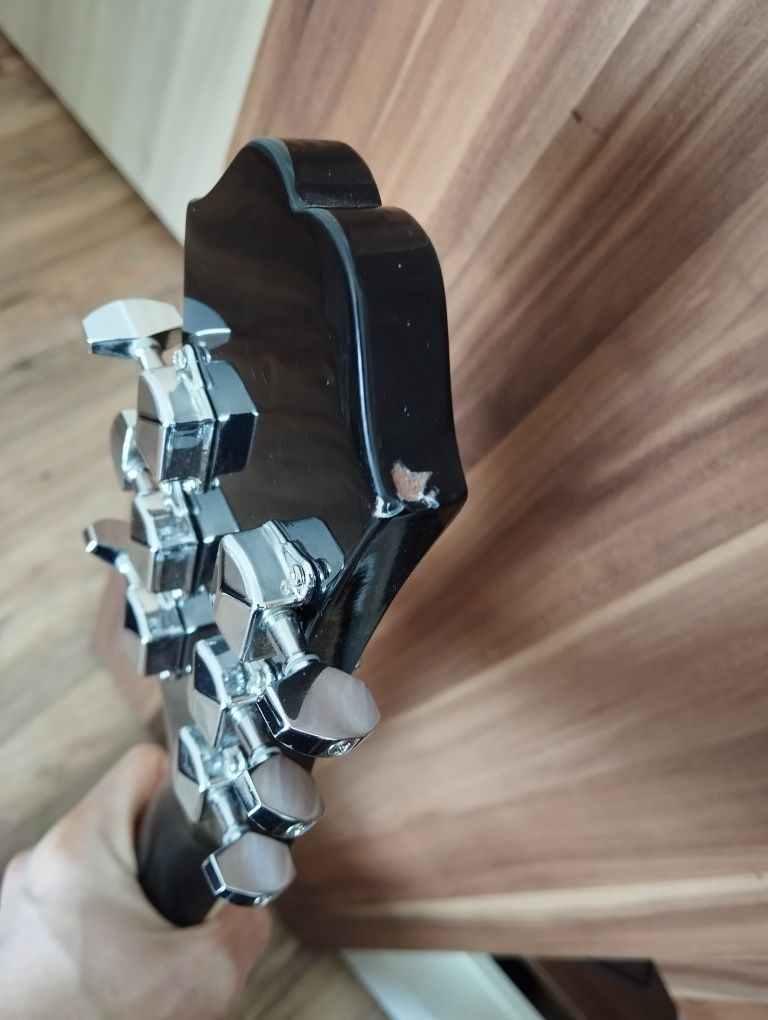 Акустична китара Epiphone DR-100