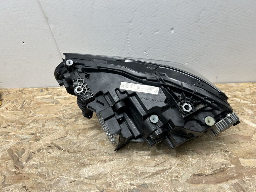 Far faruri bmw G42 G87 M2 full led adaptiv shadow line
