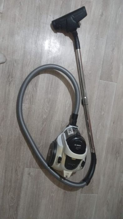 Пылесос Восsh продам