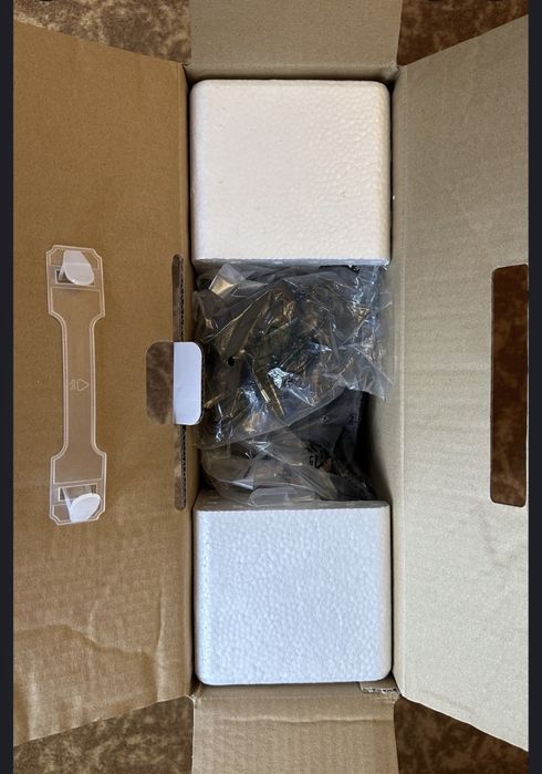 Прахосмукачка - робот Techwood