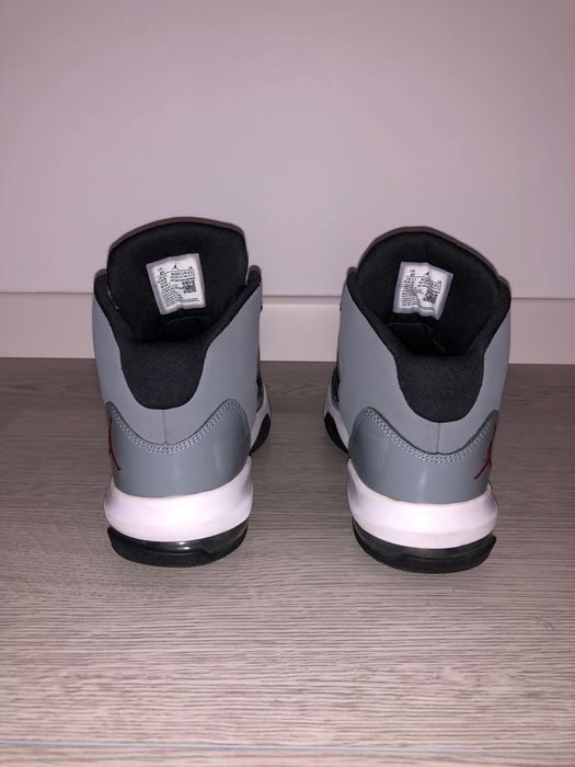 Nike Jordan Max Aura