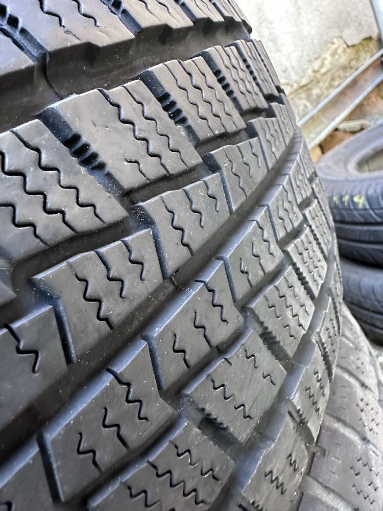 Cauciucuri Hankook 215 60 16 C