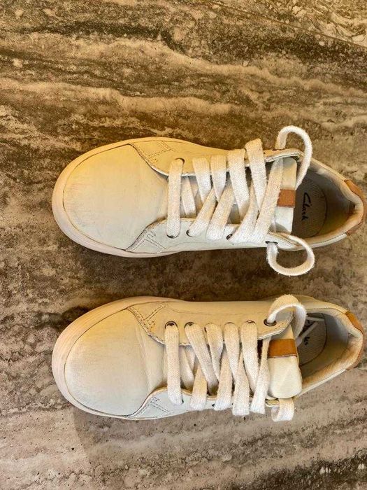 Pantofi din piele Clarks masura 32