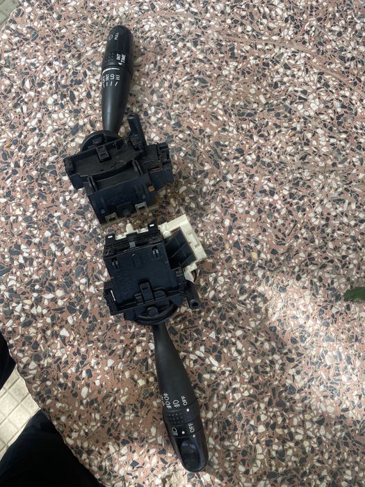 Кола на части toyota corolla 2004 година сив седан