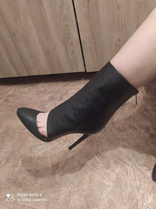 Продам новые полусапожки, кожа 37 размер