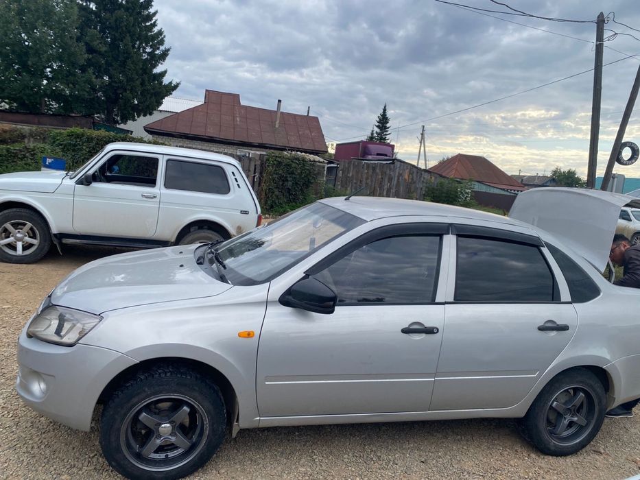 15-дюймовое колесо Lenso с шиной 185/65R15 обмен на 15 или 14