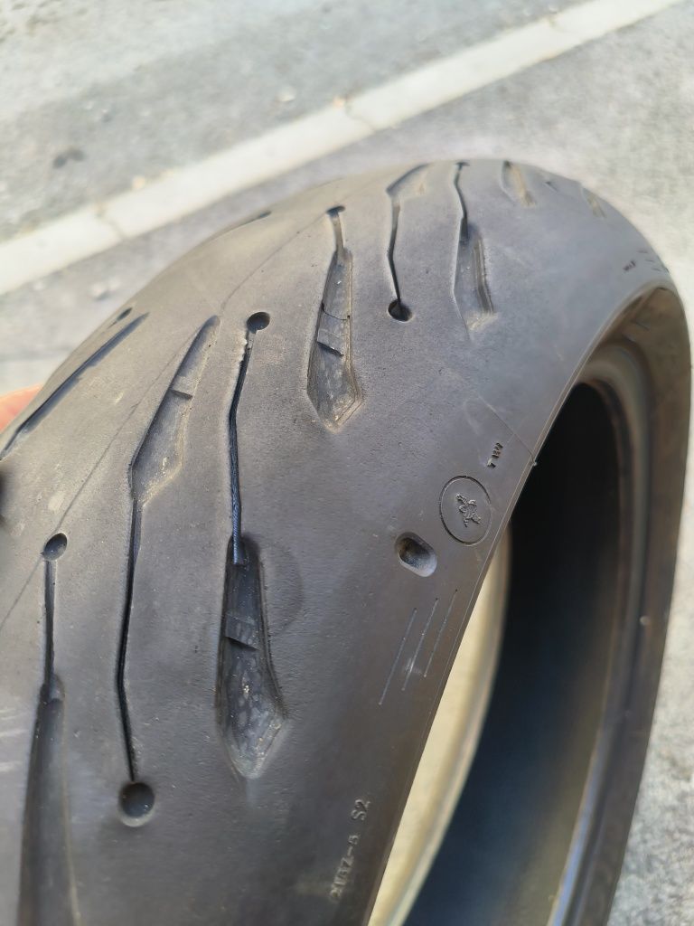 Michelin Road 4.