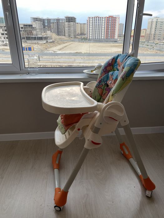 Стул для кормления детский