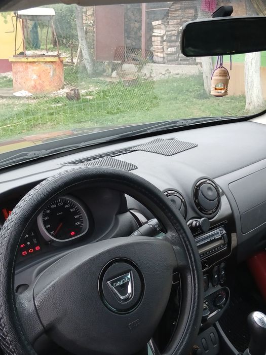 Dacia Duster    2x4