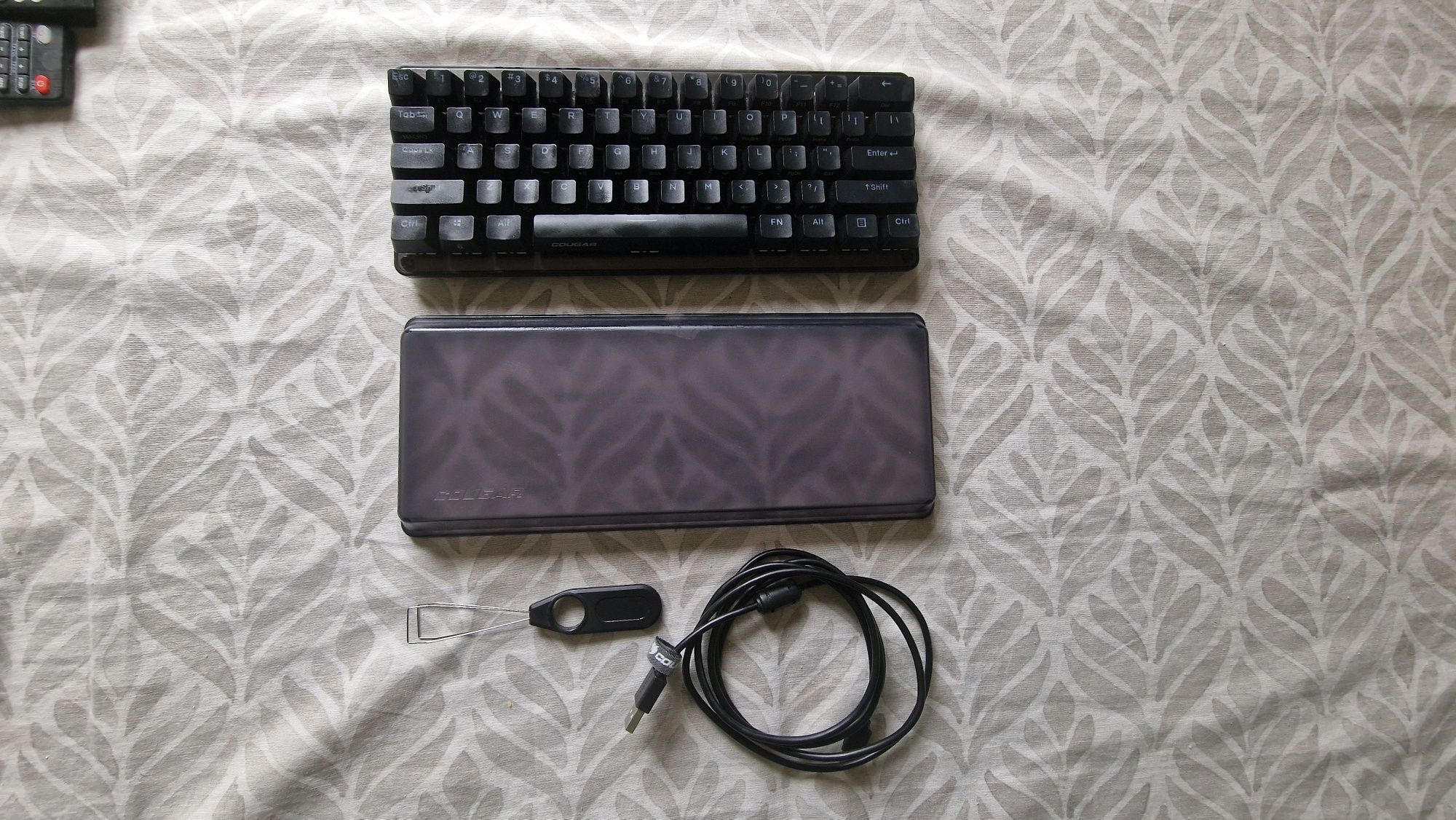 Механична Клавиатура Cougar PURI MINI RGB  - red switches