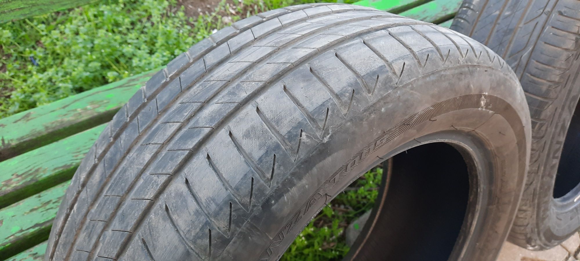 Летни гуми 225 55 17 Bridgestone DOT 18, 19 и 20 (2бр.) БАРТЕР ЗА 18ки