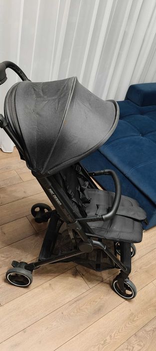 Carucior sport Ping Two, pana la 22 kg, Abc Design, ușor și compact