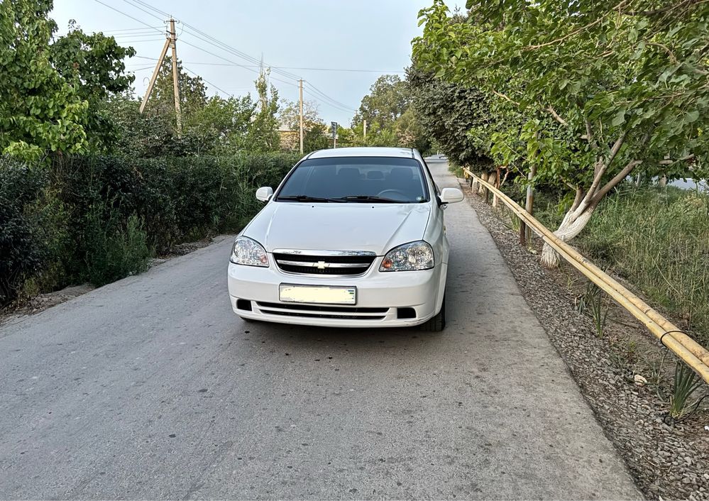 Lacetti 1.8 2010