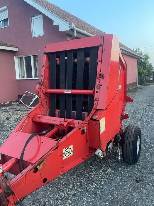 Presa baloti rotunzi balotiera manuala Fiatagri Hesston 5530 mica de d