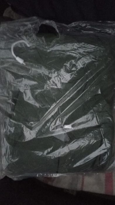 Дождевой плащ...