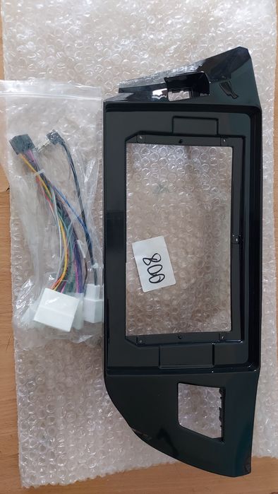 Переходная рамка для андроид 10 дюм  Toyota