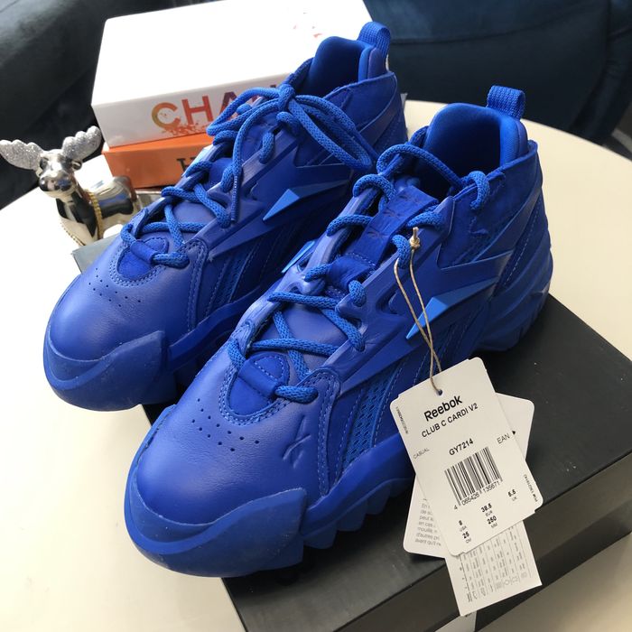 Дамски маратонки REEBOK X CARDI B CLUB C V2
