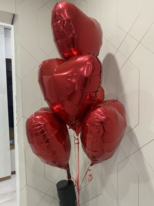 Продам шарики в виде сердечки с гелием за 3000тг забирайте