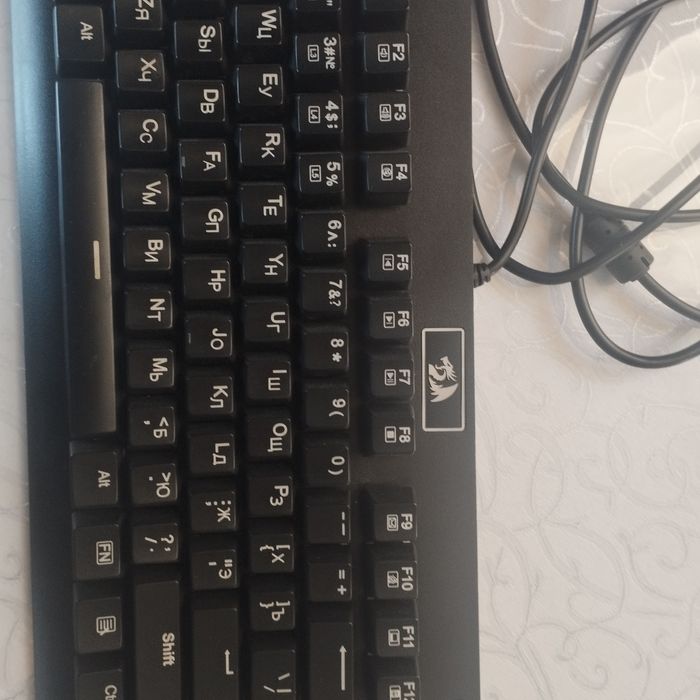 Продам клавиатуру бу в хорошем слстоянии