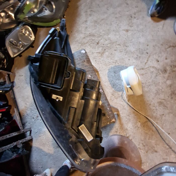 Ford Focus 2017 ляв и десен фар 14-18