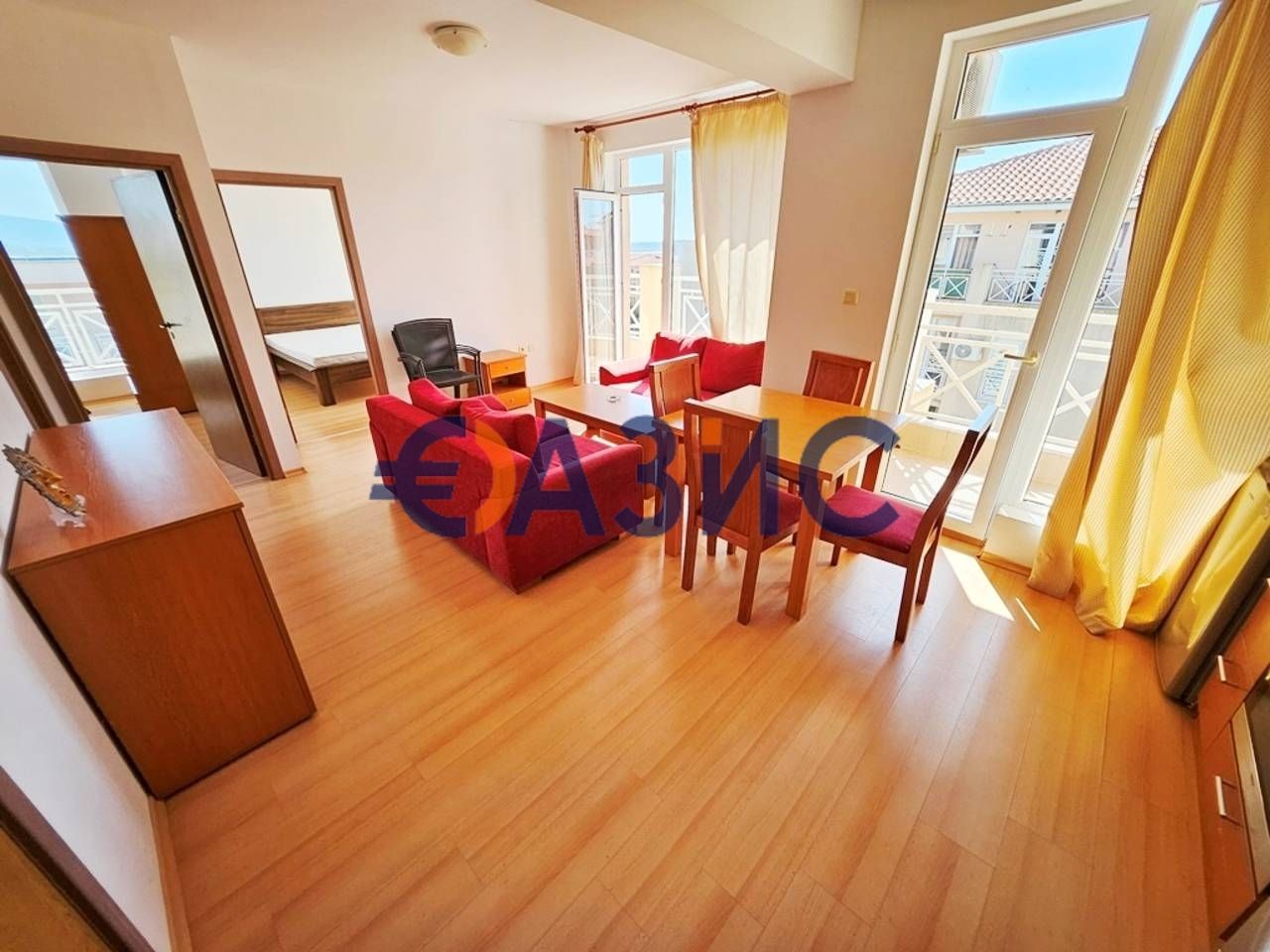 Продава се Тристаен апартамент в к.к. Слънчев бряг - 80 кв.м за 712 €/кв.м - Снимка #3